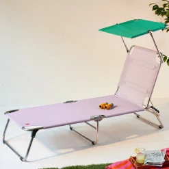 Amigo Outdoor Lounge Chair with Sun Shield