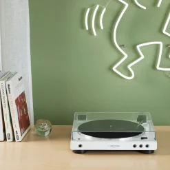 Audio-Technica AT-LP60XBT-WW Bluetooth Turntable