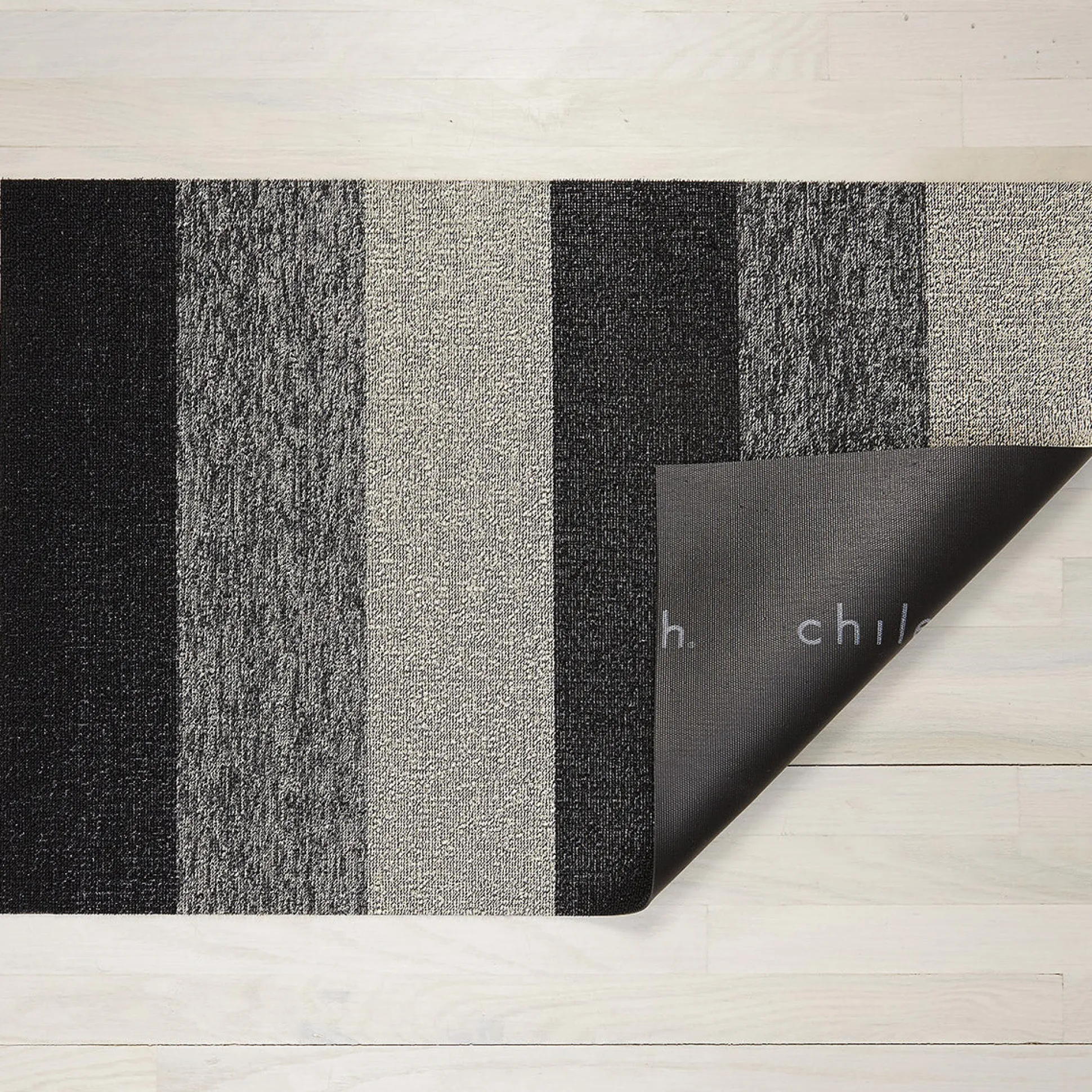 Chilewich Marbled Stripe Shag Floormat