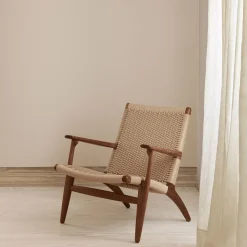 CH25 Lounge Chair