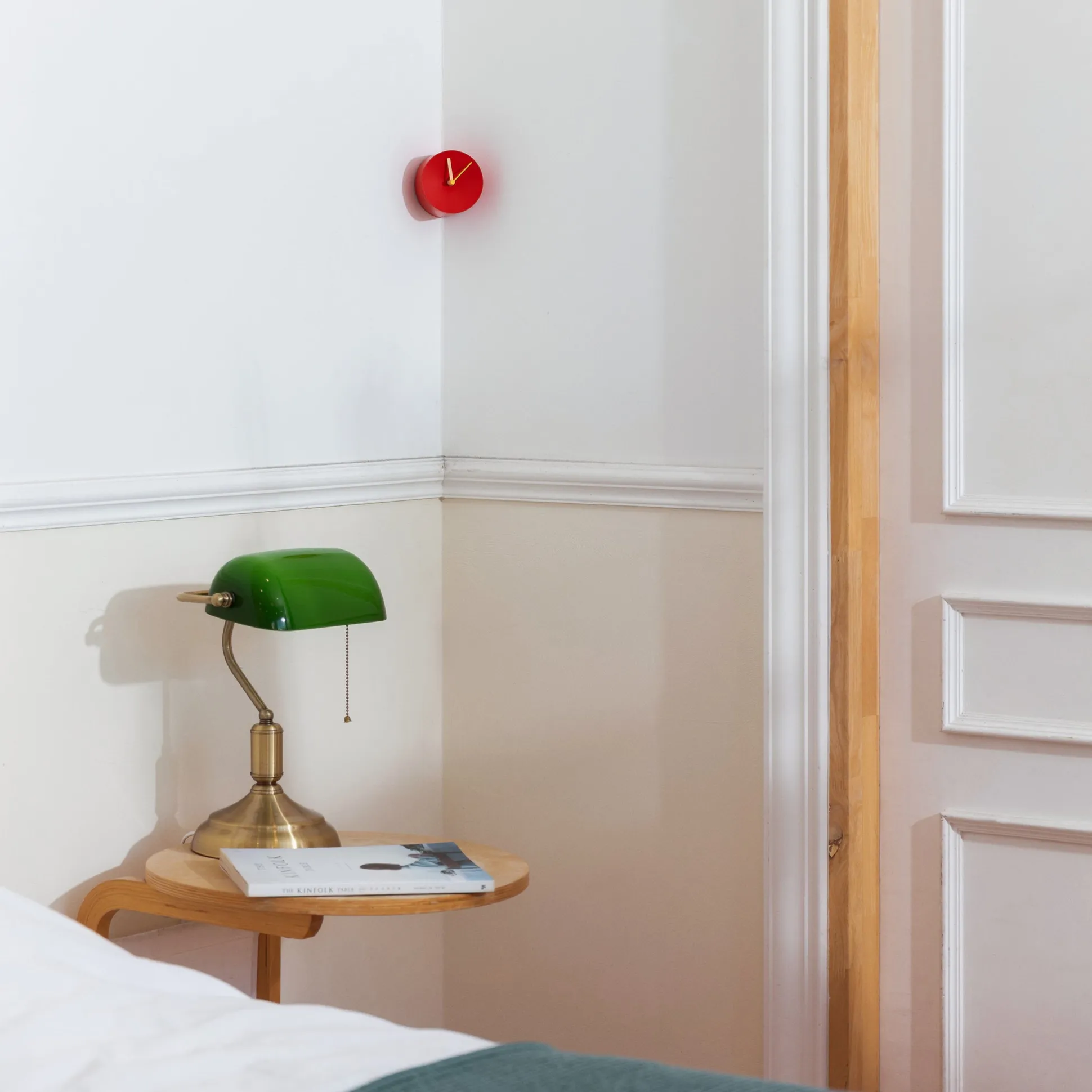 Corner Desk Clock