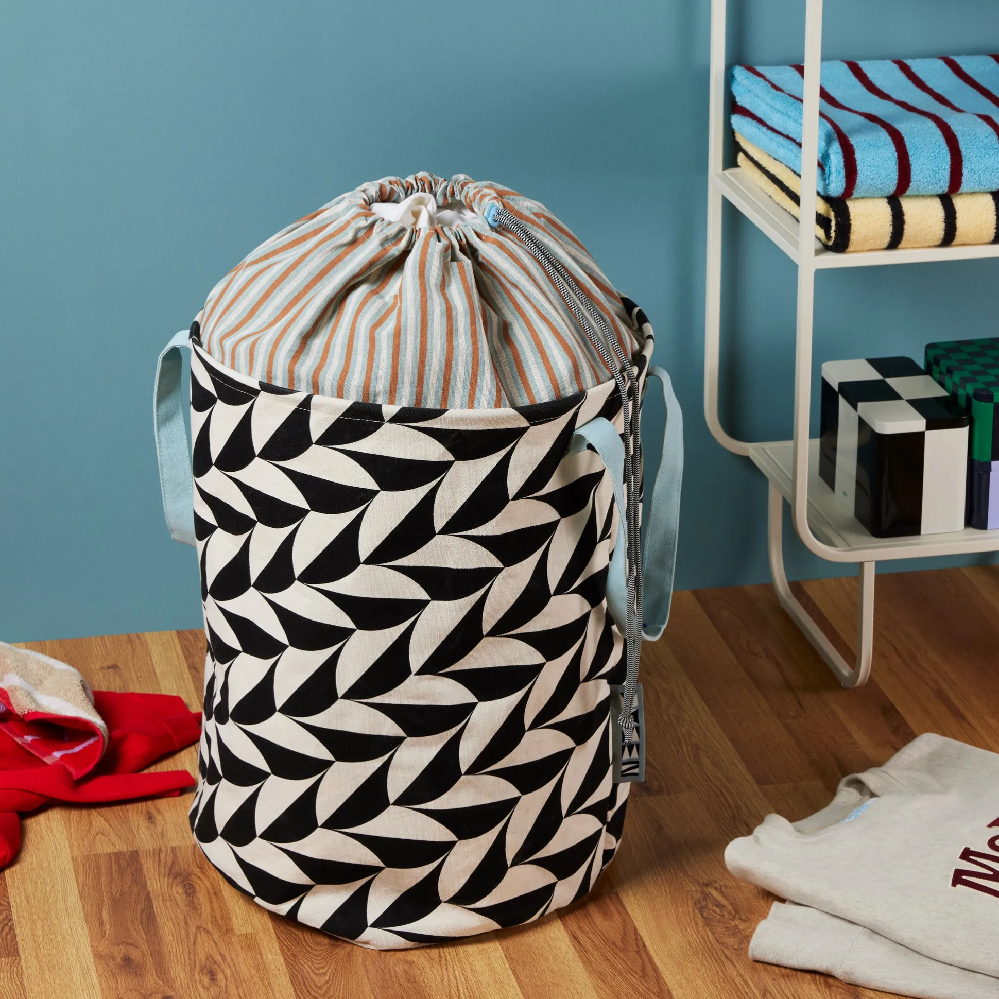 Dusen Dusen Canvas Laundry Bin