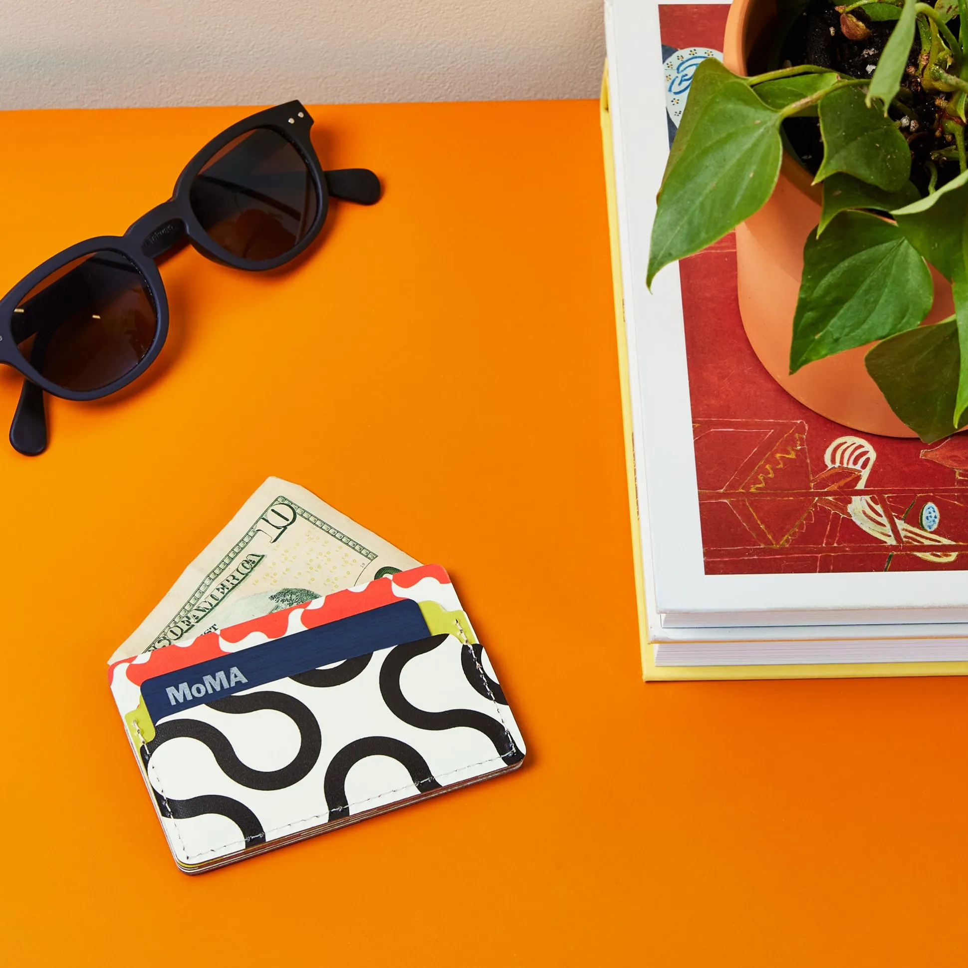 Dusen Dusen Recycled Leather Card Holder