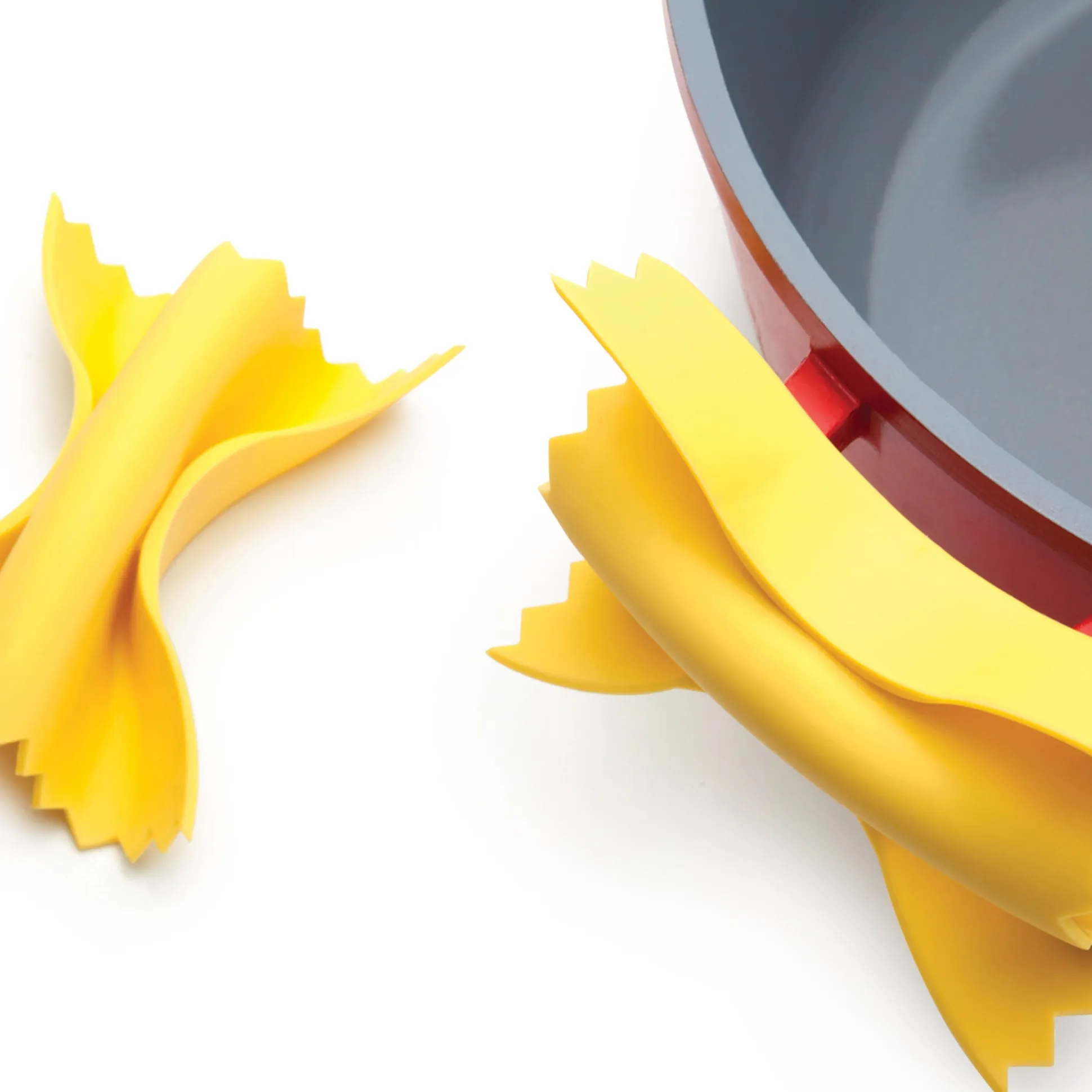 Farfalloni Pasta Pot Grips - Set of 2