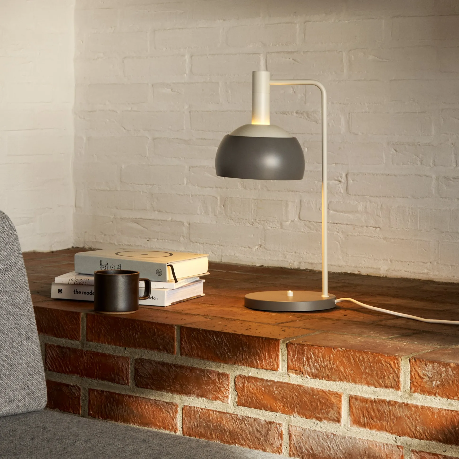 FJ Elements Table Lamp