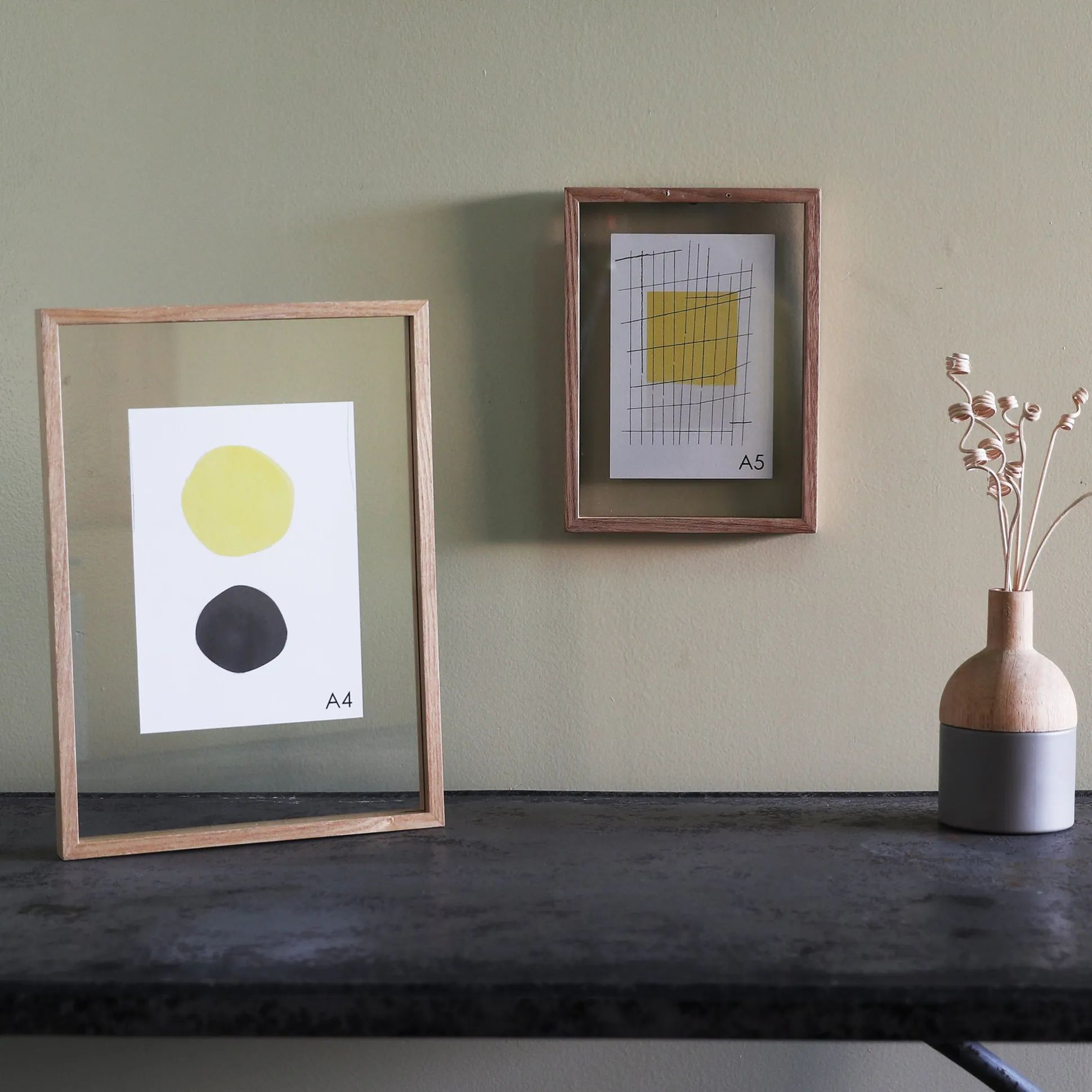 Floating Wood Picture Frame - 8 x 11 (A4)
