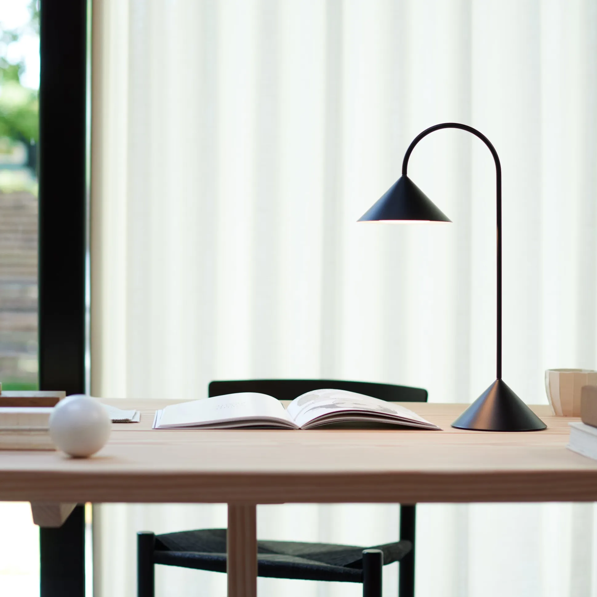 Grasp Portable Table Lamp