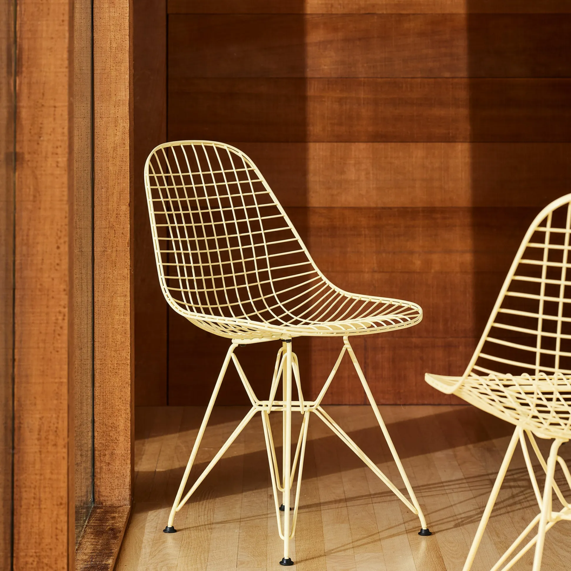 Herman Miller x HAY Eames Wire Chair