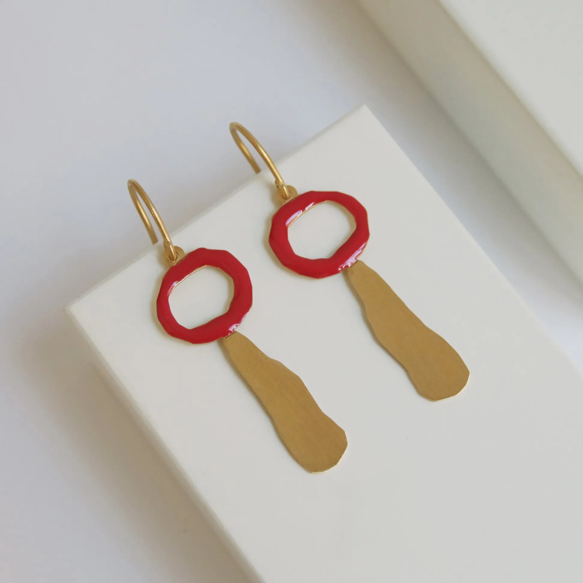 Joan Miró Gold-Plated Circle Teardrop Earrings