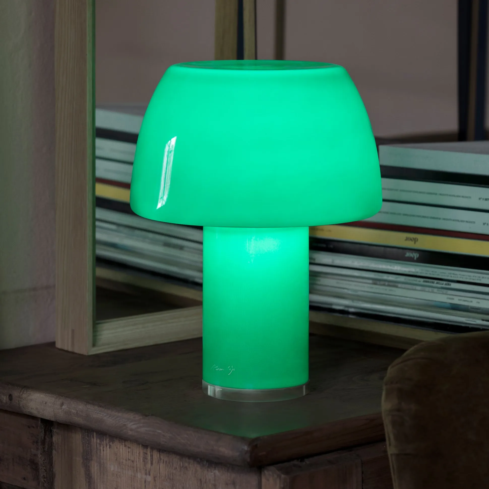 Lorosae Portable Glass Table Lamp