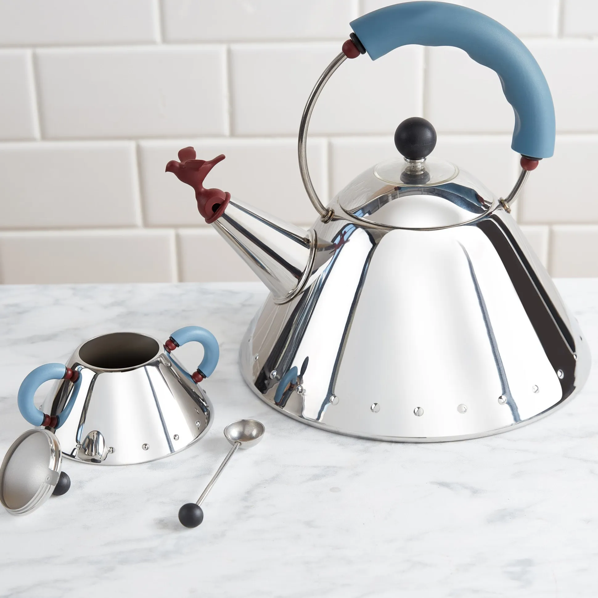Michael Graves 9093 Kettle from Alessi - Blue
