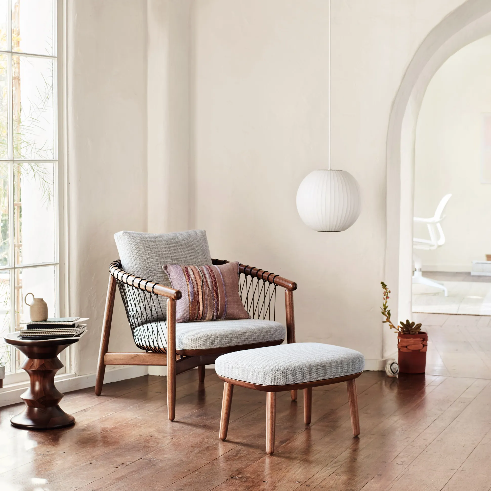 Nelson™ Crisscross Ball Bubble Pendant from Herman Miller