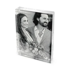 Nicolai Canetti Magnetic Picture Frame - 5 x 7”