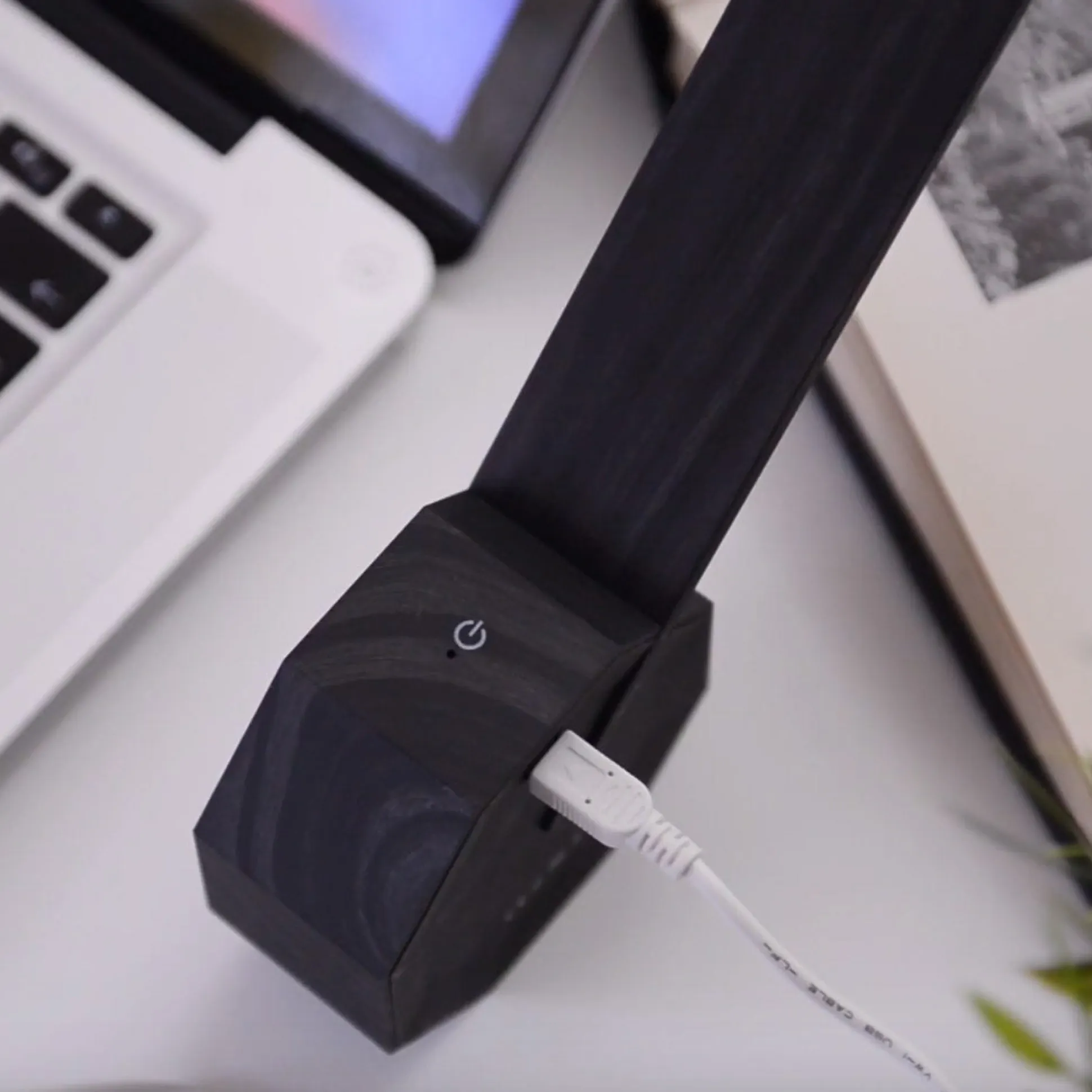 Octagon Portable Desk Light
