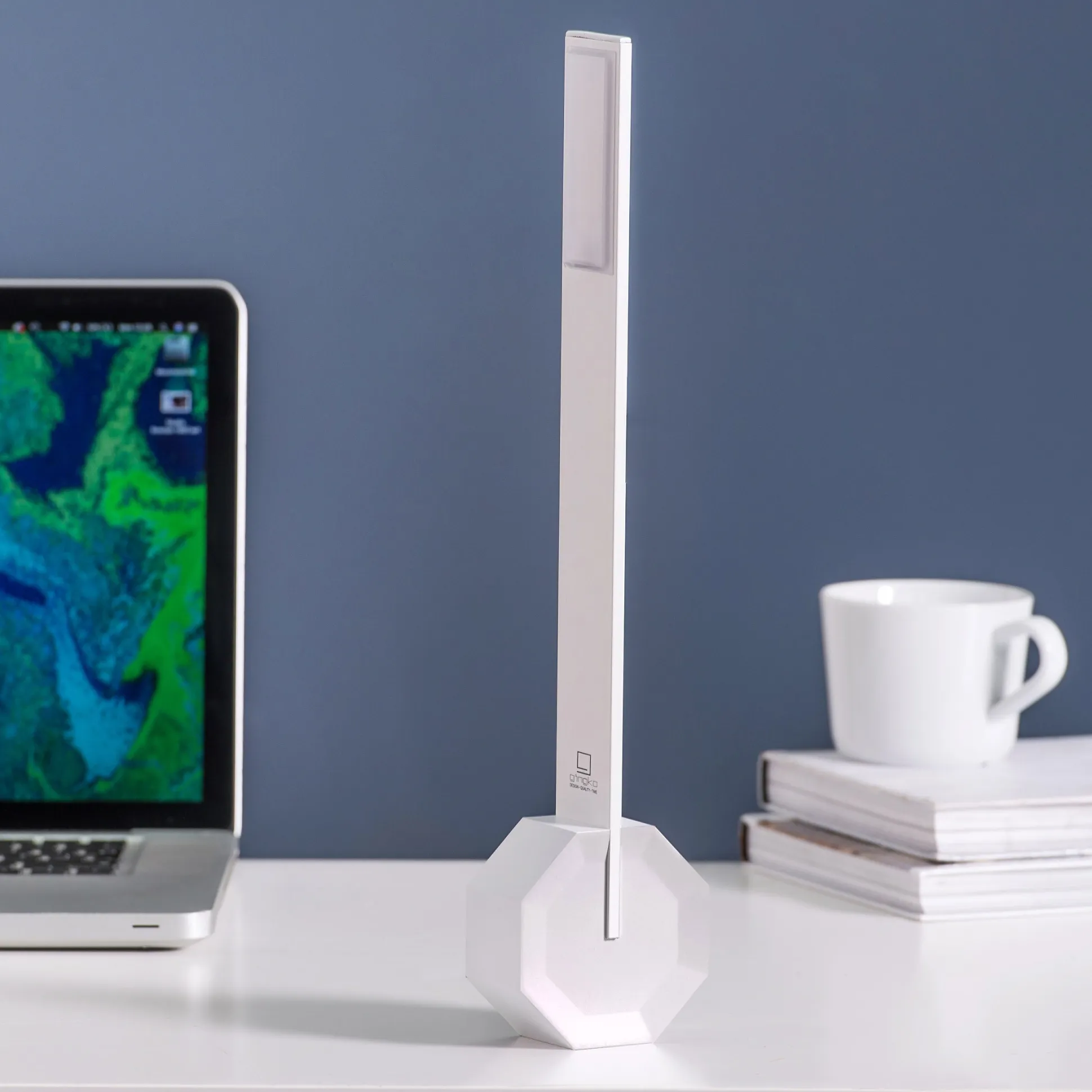 Octagon Portable Desk Light
