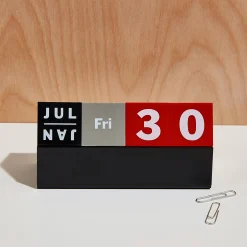 Perpetual Cubes Calendar