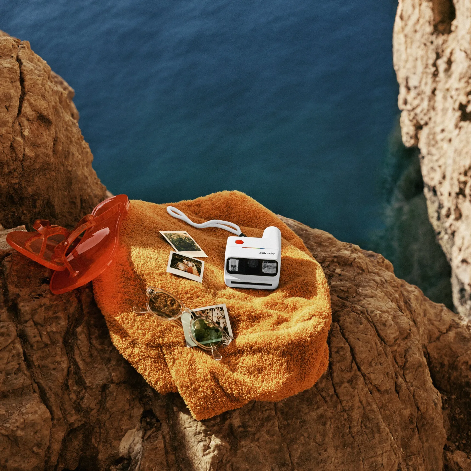 Polaroid Go Generation 3 Instant Camera