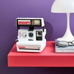 Retrospekt Snoopy Polaroid 600 Instant Camera