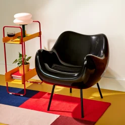 RM58 Classic Chair