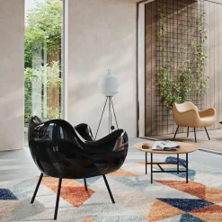 RM58 Classic Chair