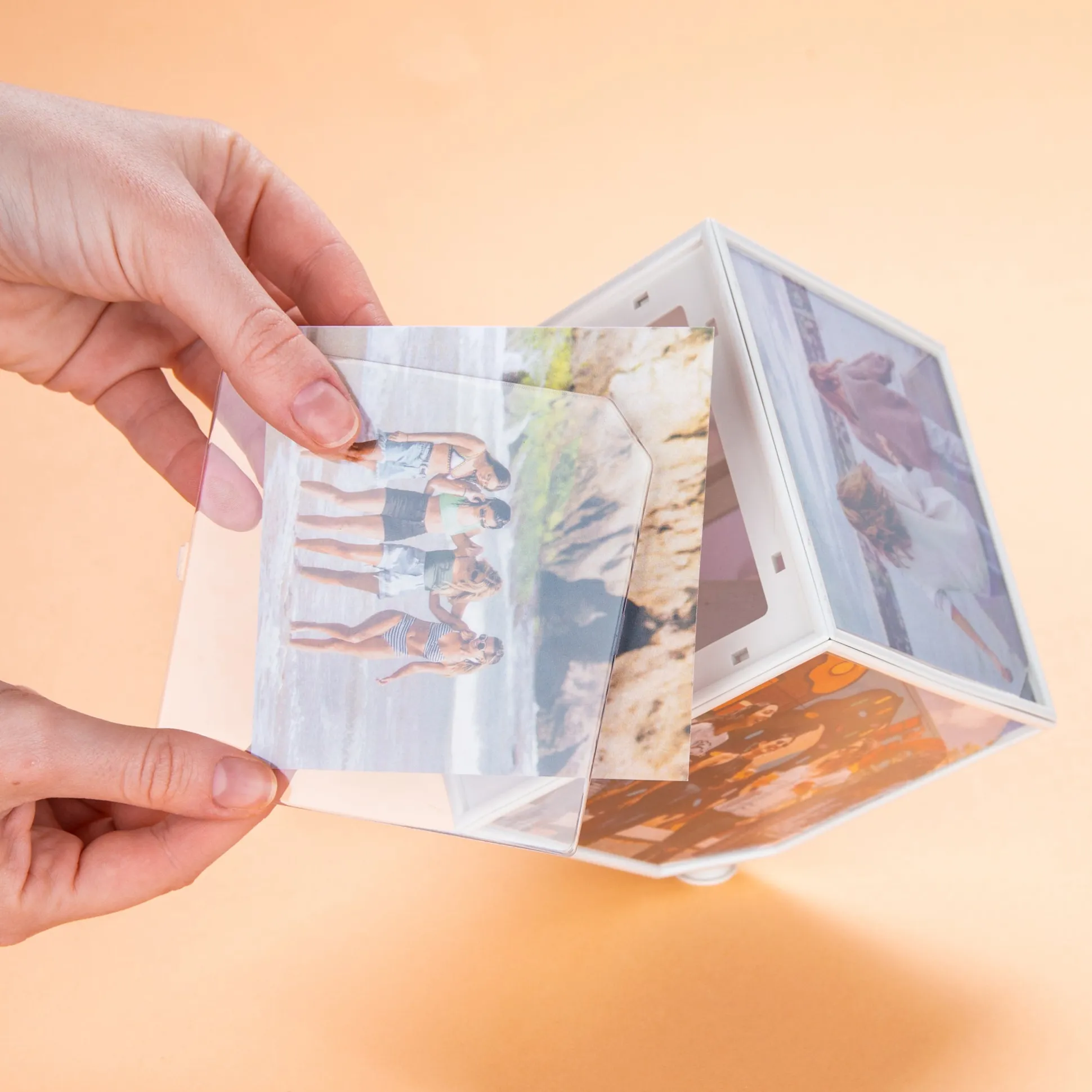 Rotating Cube Photo Frame