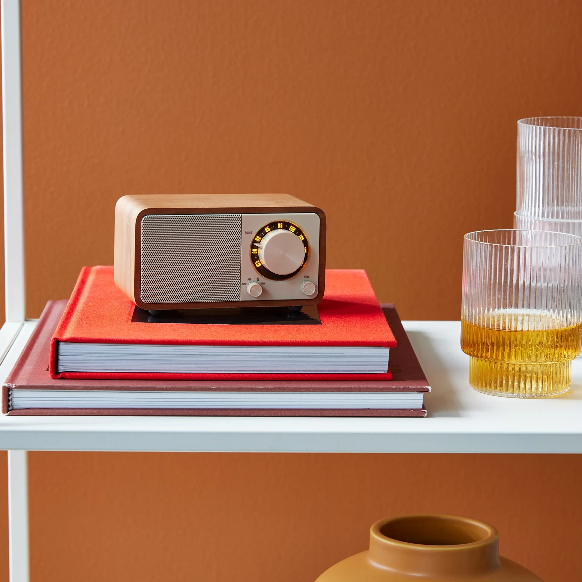 Sangean WR-7WL Bluetooth Speaker / FM Wooden Cabinet Radio