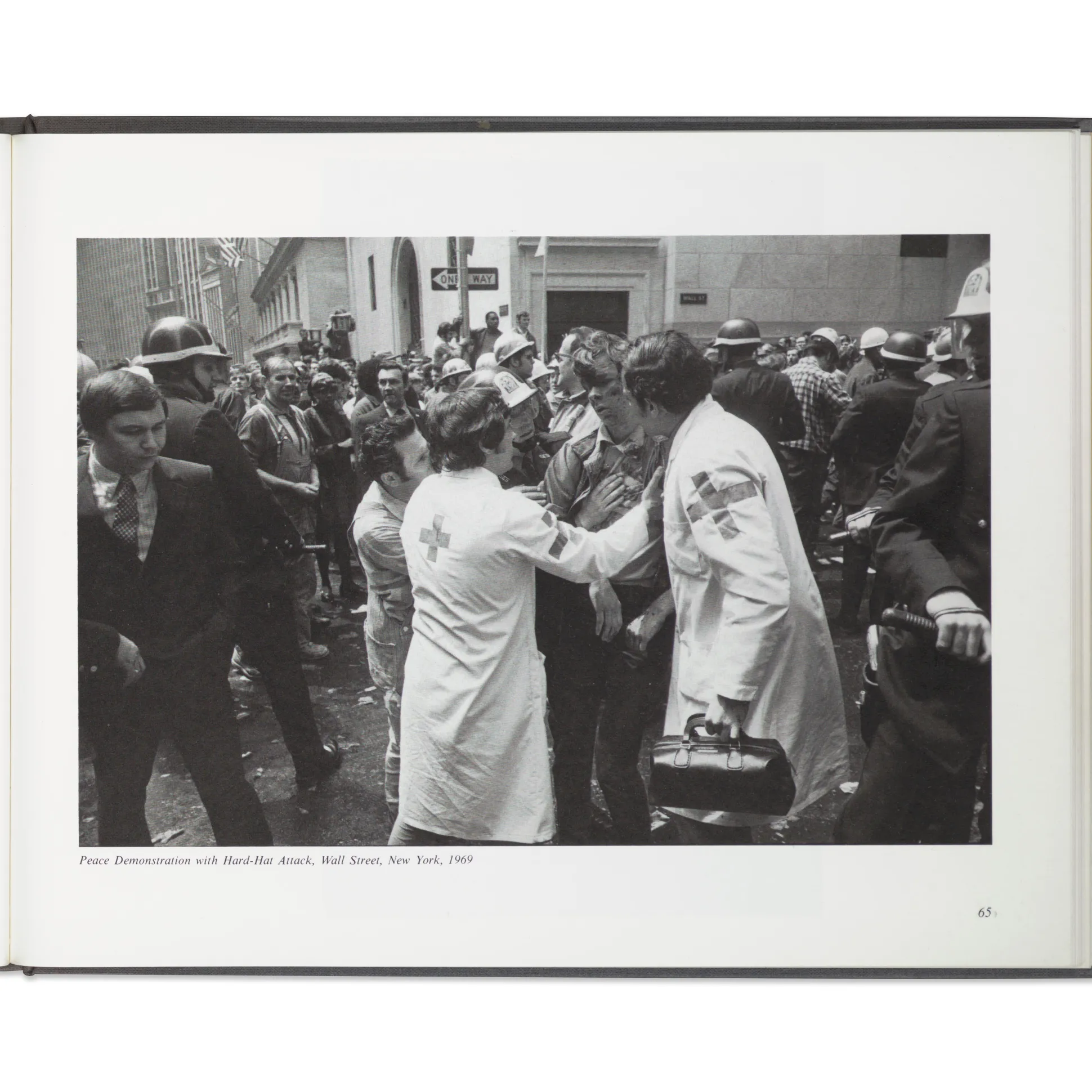 Winogrand Public Relations - Paperback